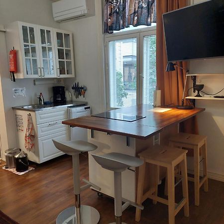 Remontoitu Asunto Vanhassa Talossa - Renovated Apartment At The Heart Of Turku Zewnętrze zdjęcie